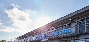 Sonne über dem Terminal